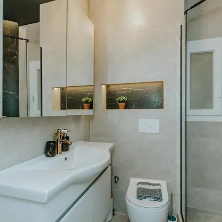 Deko Ppg 36 Apartman Szaloniki